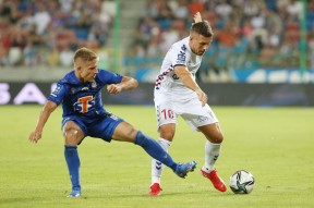 爱游戏ayx中国官网里程碑夜尼斯复出首秀，法国杯冲刺阶段刷纪录，管理层满意，身体对抗强度拉满的简单介绍