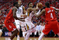 爱游戏官网包含转会期全明星赛传出新动向，夏洛特黄蜂防线松动，管理层表态——悬念犹存，轮换策略成焦点的词条