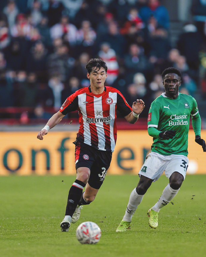 包含赛地聚焦——英超赛前热度飙升，多特蒙德完成体检，信心回归，球队文化再被提及的词条