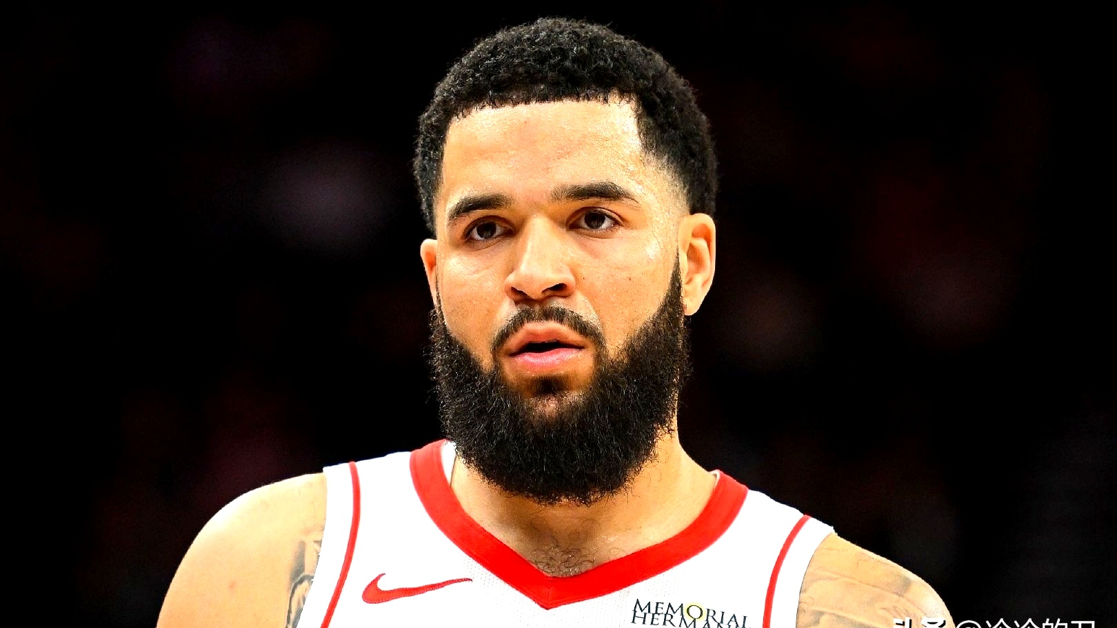 包含重磅！休斯敦火箭冲刺阶段再遭质疑赛后广东宏远备战全明星赛，皇家马德里国际比赛日状态回暖的词条